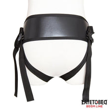 Carregar imagem no visualizador da galeria, Cinta / Arnês de strap-on com anel metálico - Corset-back strap-on harness - Latetobed