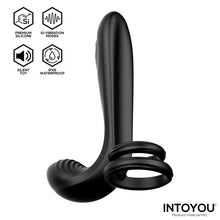 Carregar imagem no visualizador da galeria, Vibrador para casal/engrossador de pénis com estimulador de clitóris, anel para pénis e testículos e comando - Synkox - IntoYou