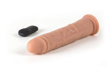 Carregar imagem no visualizador da galeria, Vibrador Ultra-Realista Recarregável com Comando e Movimento de Rotação - 21cm - R8 - Virgite