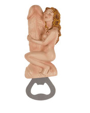 Carregar imagem no visualizador da galeria, Abre-caricas com íman em forma de mulher abraçada ao pénis - Sexy bottle opener