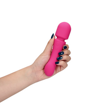 Carregar imagem no visualizador da galeria, Estimulador / Varinha e Vibrador Vaginal 2 em 1 - Recarregável - Double sided wand vibrator - Loveline