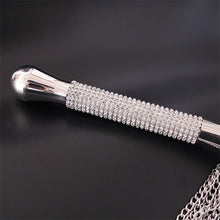 Carregar imagem no visualizador da galeria, Chicote prateado - Rhinestone handle chain tassel flogger - Latetobed