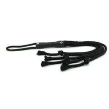 Carregar imagem no visualizador da galeria, Chicote de Cordas - Silk Rope Whip - Fetish Fantasy