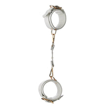 Carregar imagem no visualizador da galeria, Algemas de tornozelos - Brancas - Blaze Elite