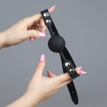 Carregar imagem no visualizador da galeria, Mordaça Silicone Vegan by Secret Play