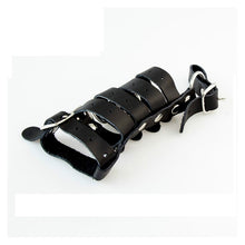 Carregar imagem no visualizador da galeria, Cock Cage em Pele