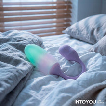 Carregar imagem no visualizador da galeria, Ovo vaginal vibratório com APP - Nexegg - Verde e roxo - IntoYou
