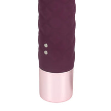 Carregar imagem no visualizador da galeria, Vibrador vaginal com estimulador de clitóris - Bordô - Mini rabbit vibrator - Loveline
