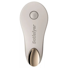 Carregar imagem no visualizador da galeria, Vibrador para cueca - estimulador de clitóris com comando - Little secret - Branco -  Satisfyer
