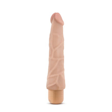 Carregar imagem no visualizador da galeria, Vibrador realístico - Vibe 1 - 19,5cm - Bege - Dr. Skin
