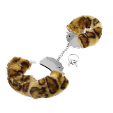 Carregar imagem no visualizador da galeria, Algemas de metal com pêlo - Leopardo - Fur Love Cuffs
