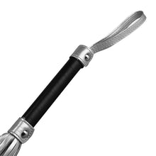 Carregar imagem no visualizador da galeria, Chicote prateado - Struggle My Flogger - LoveToy
