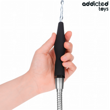 Carregar imagem no visualizador da galeria, Duche anal preto para adaptar na mangueira do chuveiro - Modelo 2 - Universal anal cleaner - Addicted toys

