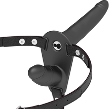 Carregar imagem no visualizador da galeria, Strap-on Duplo com vibração - Preto - 15cm - Silicone vibrating double strap-on - Fetish Submissive
