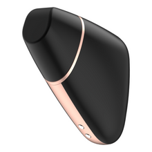 Carregar imagem no visualizador da galeria, Estimulador de clitóris por ondas de pressão + Vibração + APP - Love Triangle - Preto - Satisfyer
