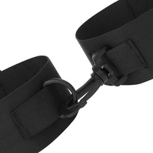 Carregar imagem no visualizador da galeria, Algemas para tornozelos - Preto - Black Nilon Ankle Cuffs - Darkness
