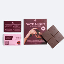 Carregar imagem no visualizador da galeria, Chocolate afrodisíaco negro com morangos + jogo verdade ou consequência
