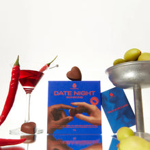 Carregar imagem no visualizador da galeria, Chocolates afrodisíacos de leite com recheio de caramelo + jogo verdade ou consequência
