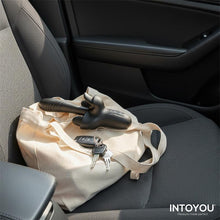 Carregar imagem no visualizador da galeria, Vibrador vaginal com estimulador de clitóris com movimento de língua - Triton - IntoYou
