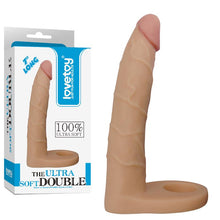 Carregar imagem no visualizador da galeria, Dildo duplo com anel peniano para penetração anal 17.8cm - The Ultra Doft Double - LOVE TOY
