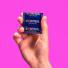 Carregar imagem no visualizador da galeria, 12 Preservativos Finissimo Extra large - CONTROL
