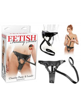 Carregar imagem no visualizador da galeria, Cueca de castidade feminino com trela - Chastity Panty and Leash - Fetish Fantasy
